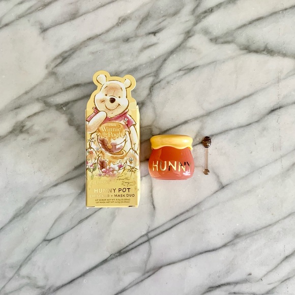 *SOLD* Hunny Pot Lip Scrub - Picture 1 of 9